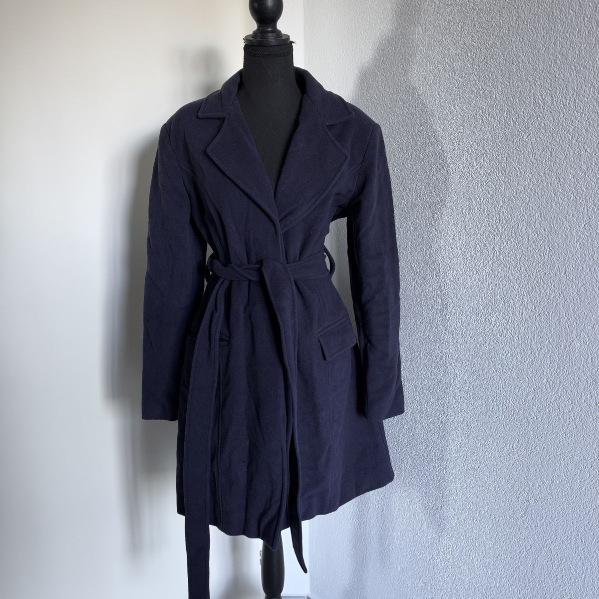 Cappotti: ELEGANT DARK VIOLET WOOL COAT M – Usato da Zofingen venduto da JumpInVintage 1