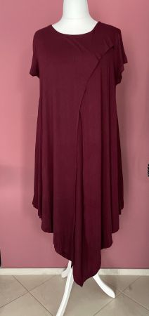 Bequemes apartes Sommerkleid