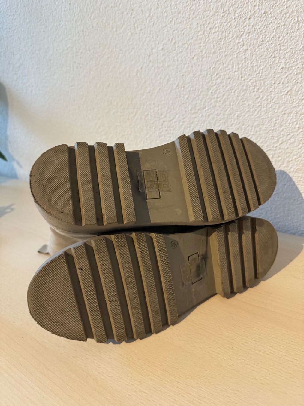 Damenschuhe: Winterstiefel Gr. 41 – Neu (gemäss Beschreibung) aus Niederhasli von Erwied 4