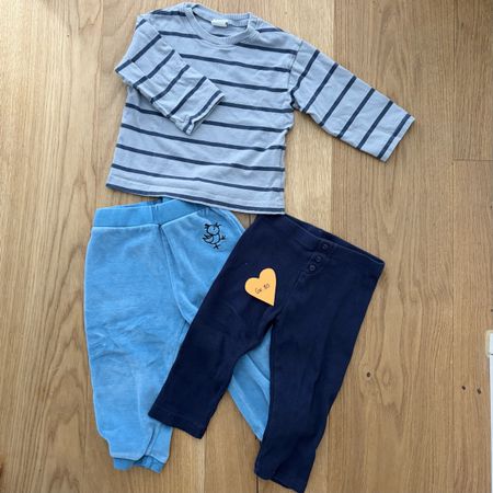Kleider Set Langarmshirt und zwei Hosen Grösse 80 blau