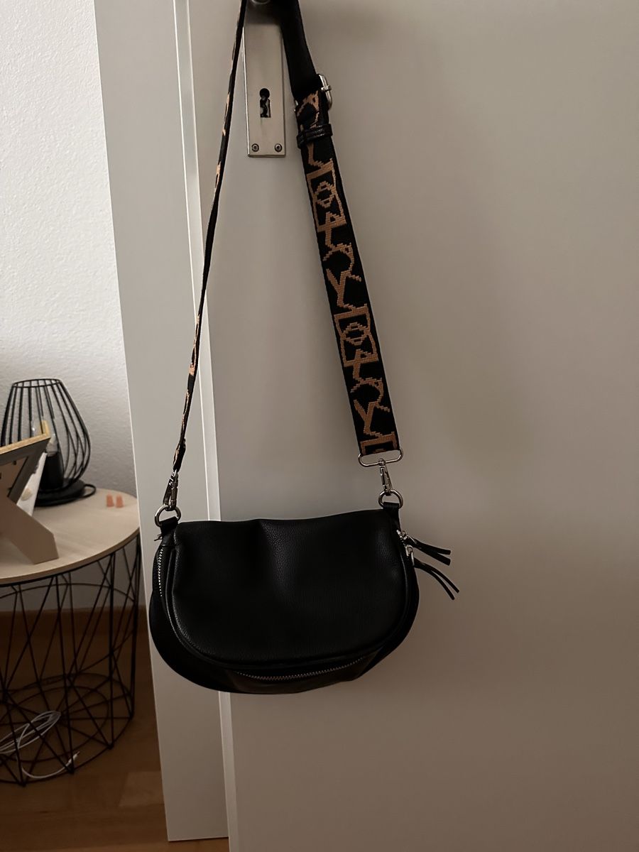 Taschen für Damen: Tasche – Gebraucht aus Büttikon AG von labi2005