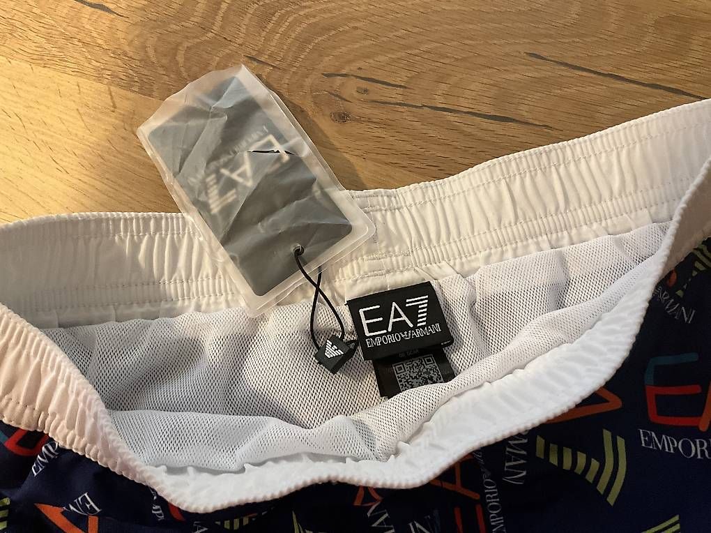 Armani Pantaloni: N E U:  ARMANI EA7 Badeshorts, Gr. 140/10J. – Nuovo e nell'imballaggio originale da Baar venduto da Ilena123 1
