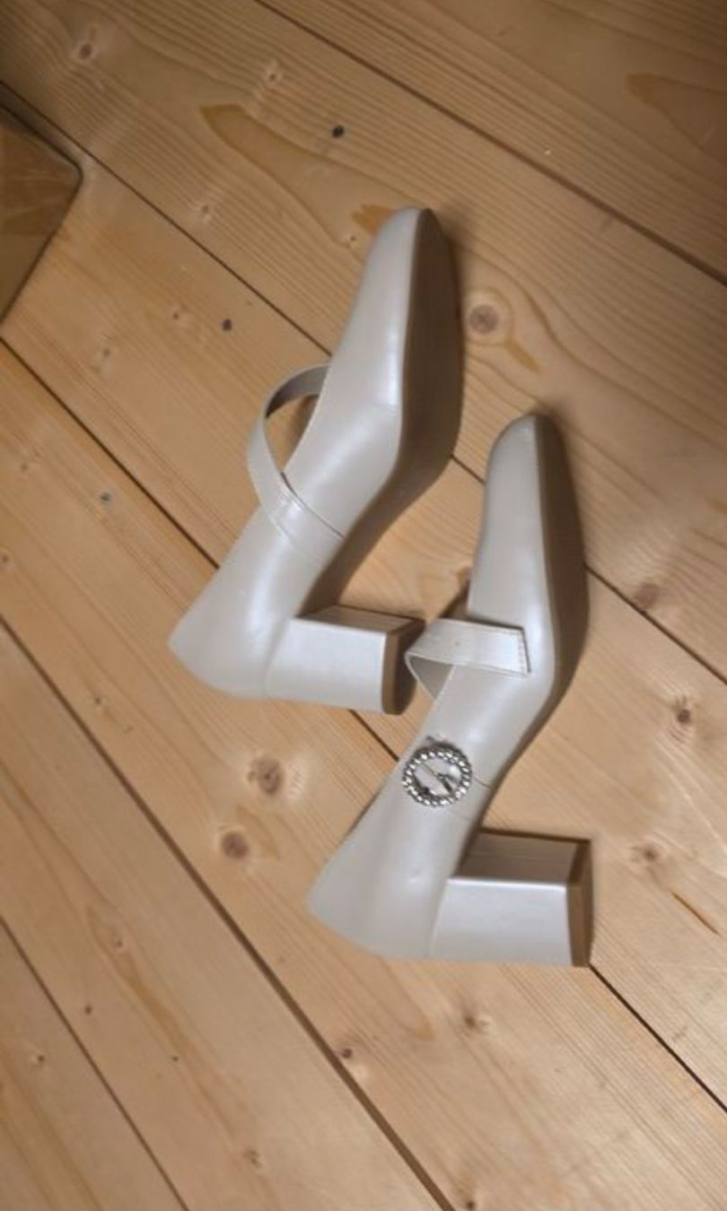 Damenschuhe: Absatzschuhe Gr 38 – Gebraucht aus Hausen am Albis von M.Kurz 2