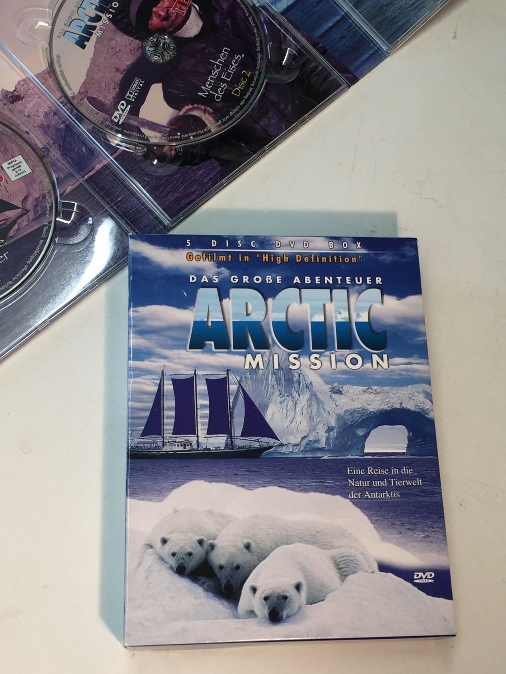 Tutti i DVDs: 5 x DVD "ARCTIC MISSION" HD – Usato da Schaffhausen venduto da sparzone 1