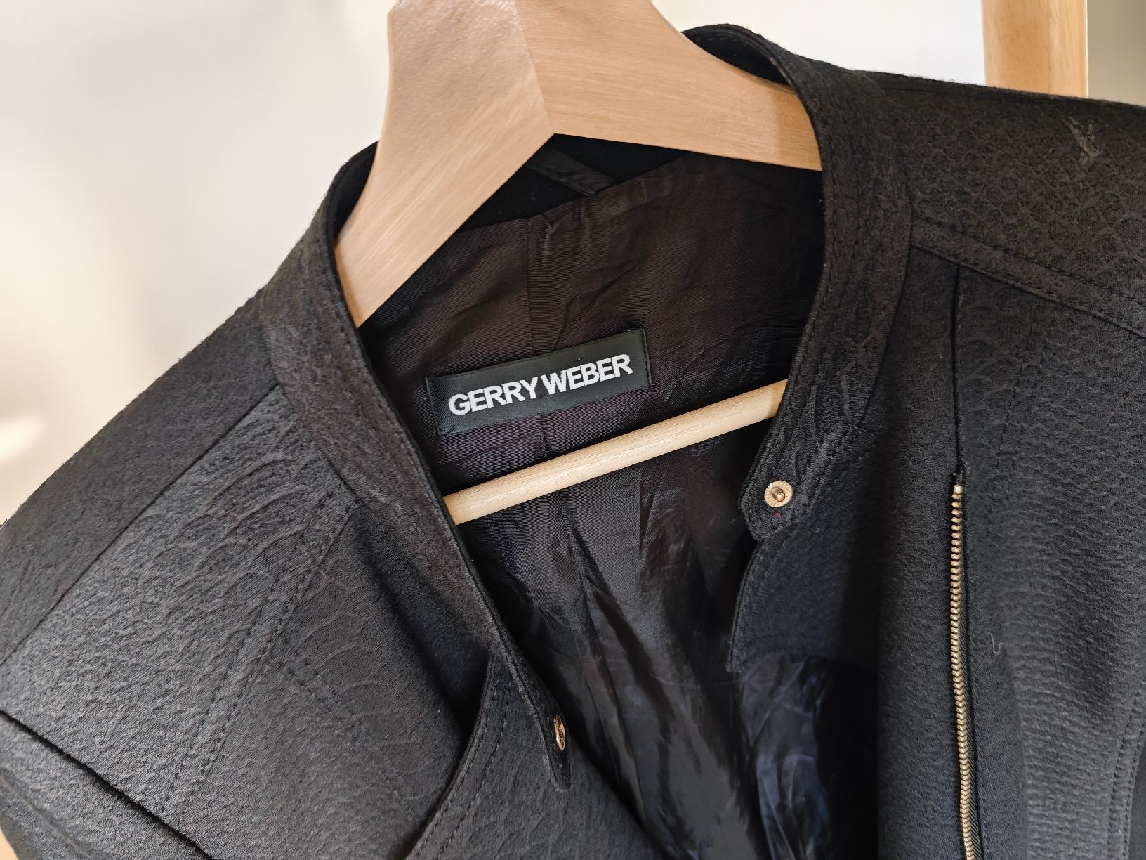Gerry Weber Giacche: Gerry Weber Black Stylish Jacket 40 – Usato da Zürich venduto da alu_dzr7 2