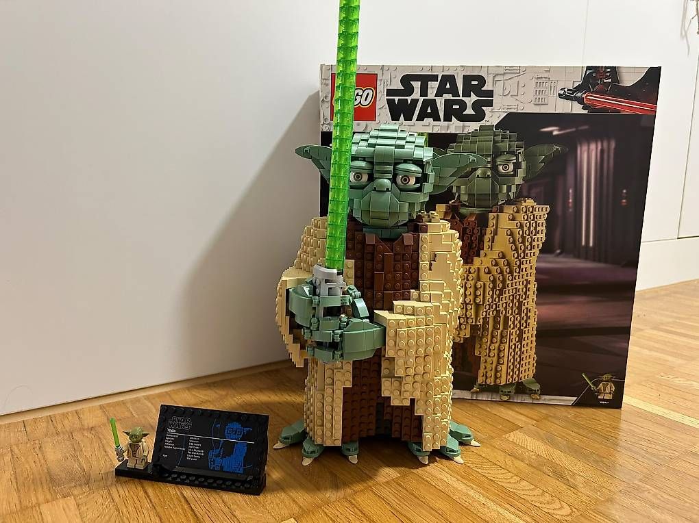 Spielzeuge: LEGO Starwars Yoda – Gebraucht aus Grabs von Mich_egg