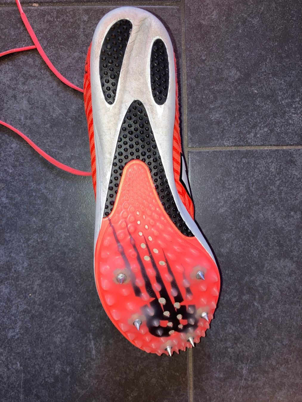 New Balance Chaussures hommes: New Balance Nagelschuhe – D'occasion à Doppleschwand par LIELLAN 2