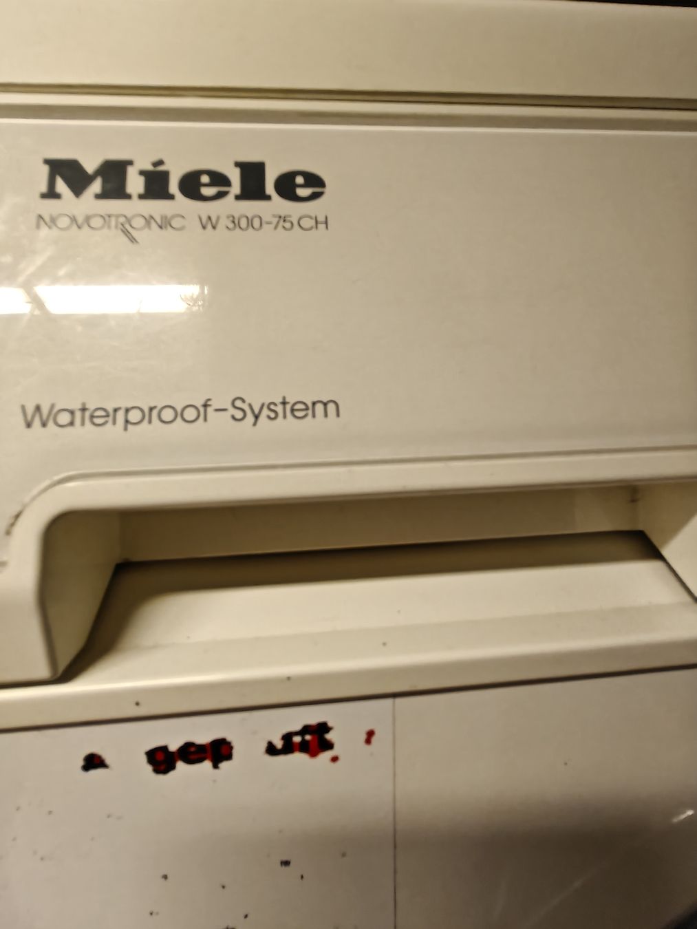 Miele Machines à laver: Miele Waschmaschine und Trockner – D'occasion à Adliswil par Melinho27 2