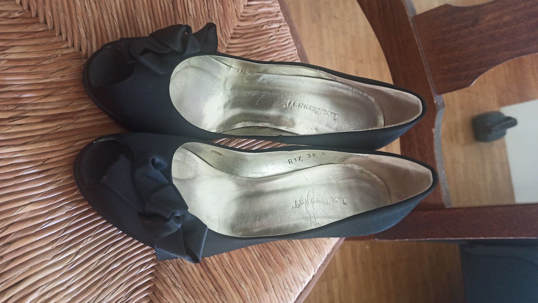 Scarpe da donna: Damen Pumps LK Bennett – Usato da Zürich venduto da mikosi 1