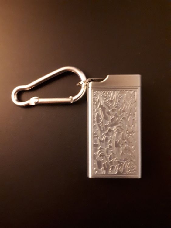 NEU - Mini Tragbarer Aschenbecher Abfall - Metall - Silber