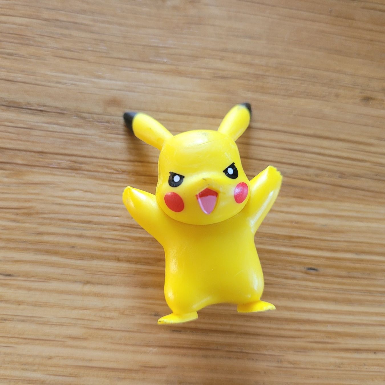 Pokémon Spiele: Boîtes Pokémon / Pickachu – Gebraucht aus Biel/Bienne von Destockweb 3