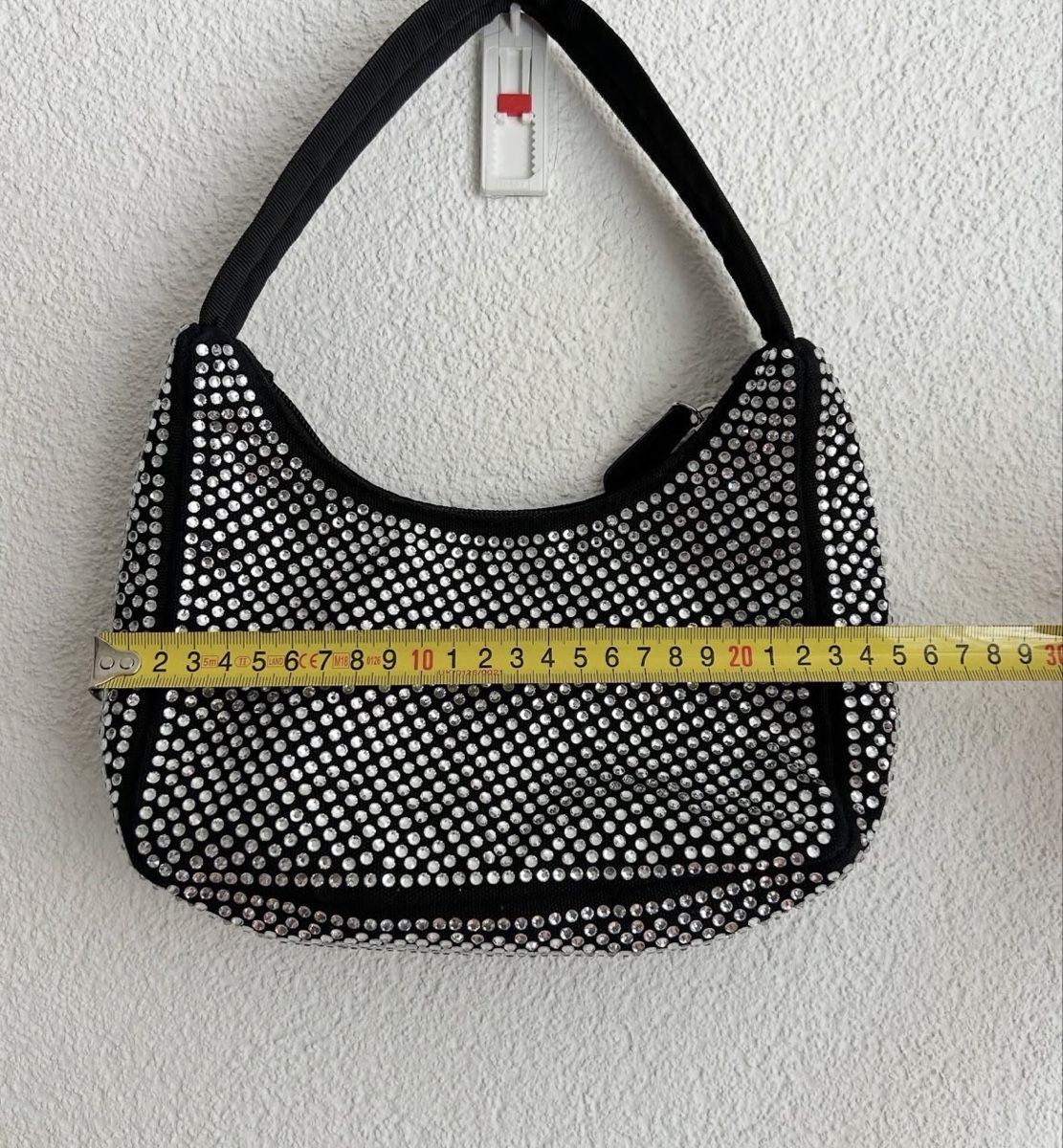 Borse da donna: Tasche mit Strasssteinen Schwarz Silber  – Usato da Chur venduto da faja7000 3