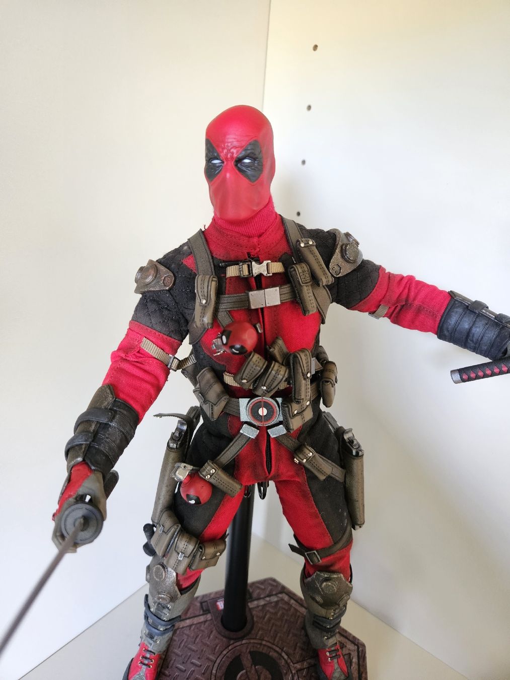 Figuren: Sideshow Deadpool 1/6 Scale – Gebraucht aus Wildberg von Reunionevents 6