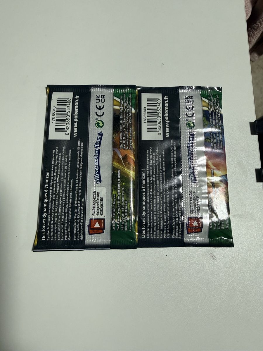 Pokémon Cartes à collectionner: 2 booster Pokémon évolution céleste  – Neuf avec emballage d'origine à Pomy par Asw.luxury 1