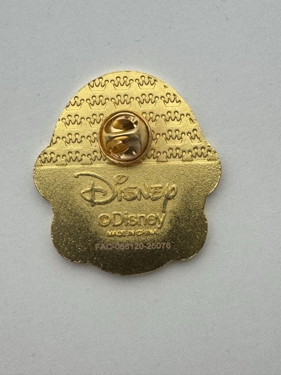 Disney Placchette & Badge: Loungefly PIN Vaiana Hei Hei – Nuovo (secondo la descrizione) da Giffers venduto da sahla 2