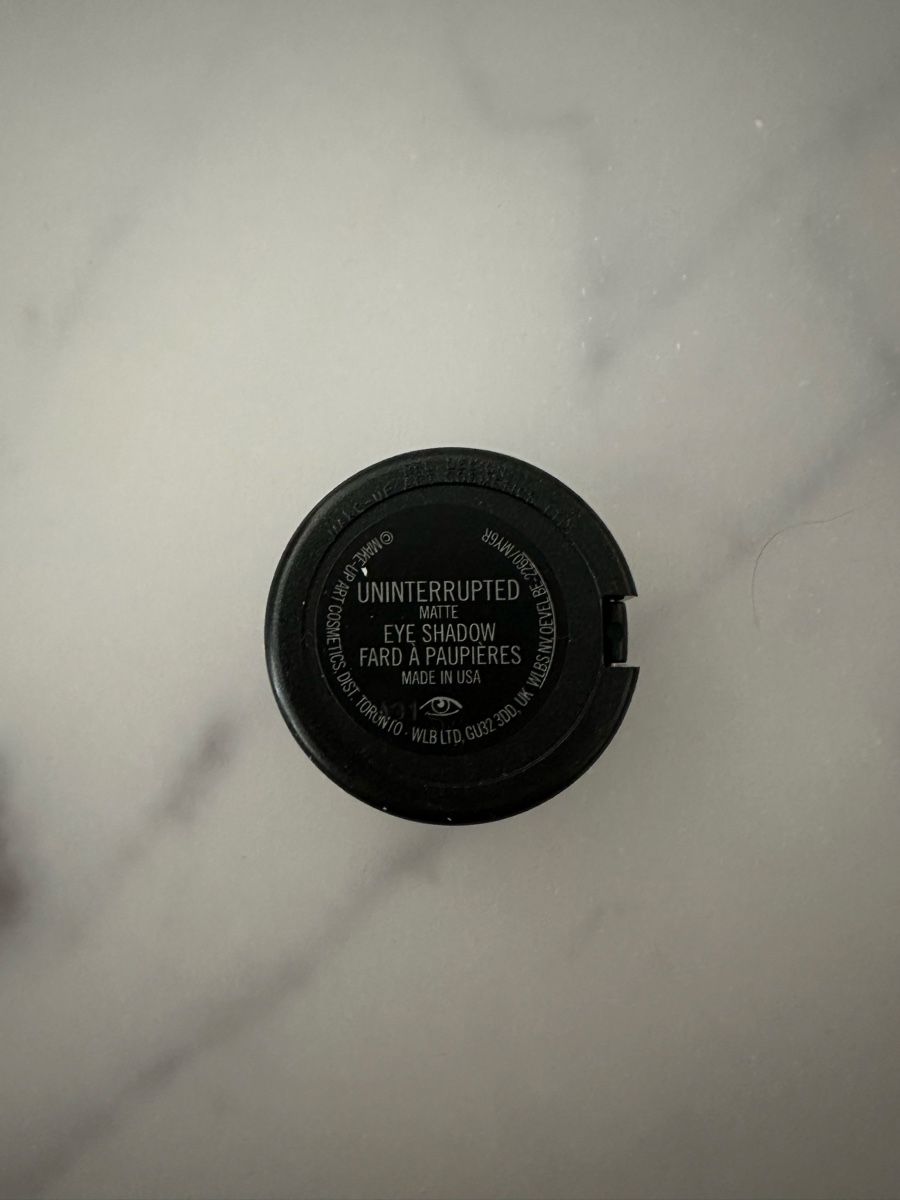 Mac Cosmetics Maquillage: Mac eye shadow uninterrupted matte – Neuf (Voir description) à Courgevaux par missceline5 1