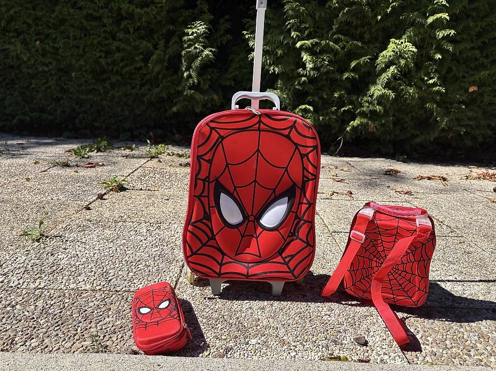 Valigie: Ensemble daccessoires de voyage Spiderman – Usato da Versoix venduto da Jwlalos 1