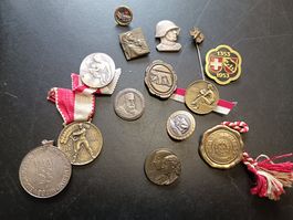 Anstecknadel Pin Militär Bern Soldat Konvolut