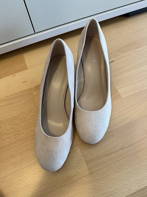 Dosenbach Scarpe da donna: Pumps von Dosenbach (38) – Usato da Herisau venduto da Fashionata0609 1
