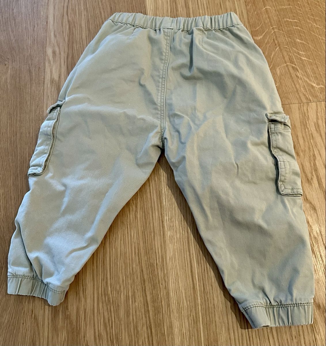 Next Pantaloni: Kinder Cargohose Next beige mit Traktor Grösse 92 – Usato da Untersiggenthal venduto da sil_td6n 4