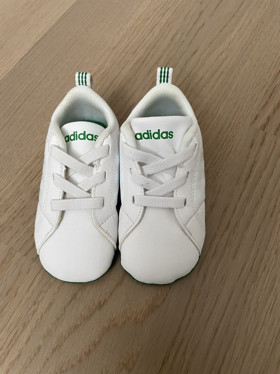 Adidas Scarpe per ragazzi: Adidas Babyschuhe, Gr. 18, weiss/grün – Nuovo (secondo la descrizione) da Winterthur venduto da NaNa24 4