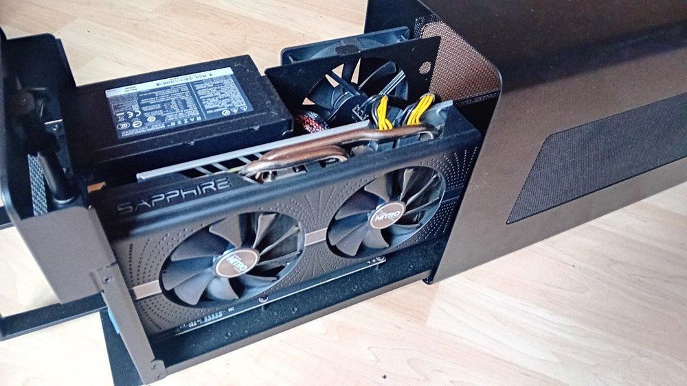 Razor Core X eGPU Grafikkartengehäuse (Gebraucht) in Malix für CHF 199 ...