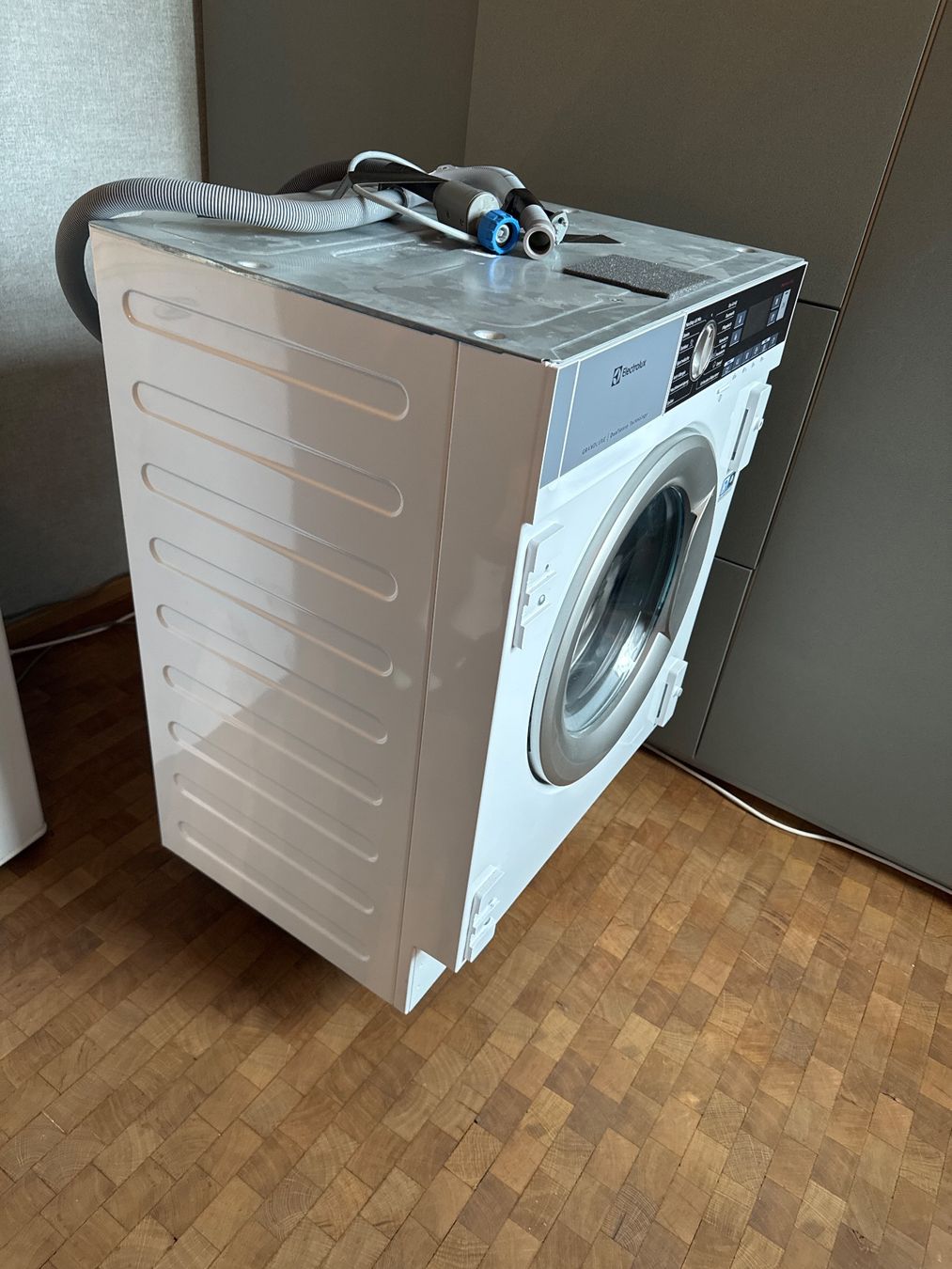 Electrolux Lavatrici: Electrolux WTGL3VI300 Waschtrockner Kombigerät links – Nuovo (secondo la descrizione) da Winterthur venduto da bwwqhs 2