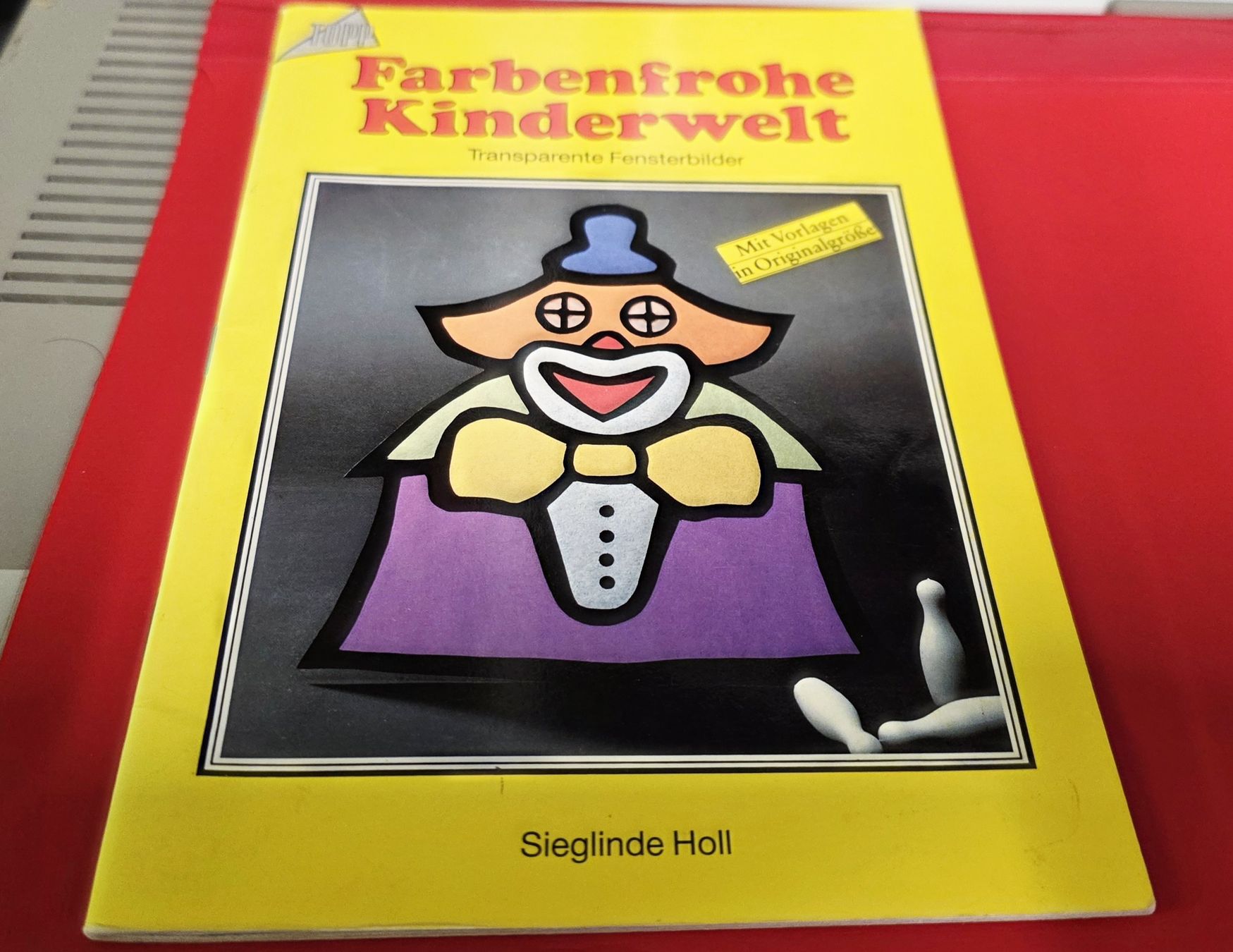 Libri: Farbenfrohe Kinderwelt - Bastelbuch  – Usato da Reinach BL venduto da _MasterK_
