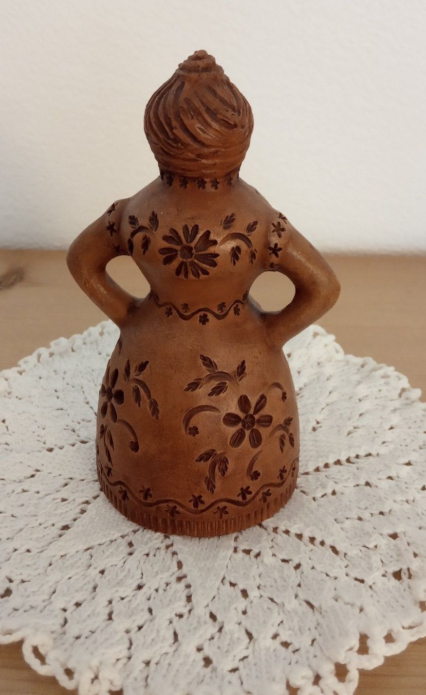 Figuren: Frauen Tonfigur – Gebraucht aus Chur von Nisami 2