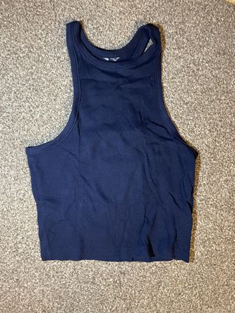Top d'été bleu marine