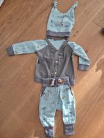 Babyhose mit Jäckli und Kappe