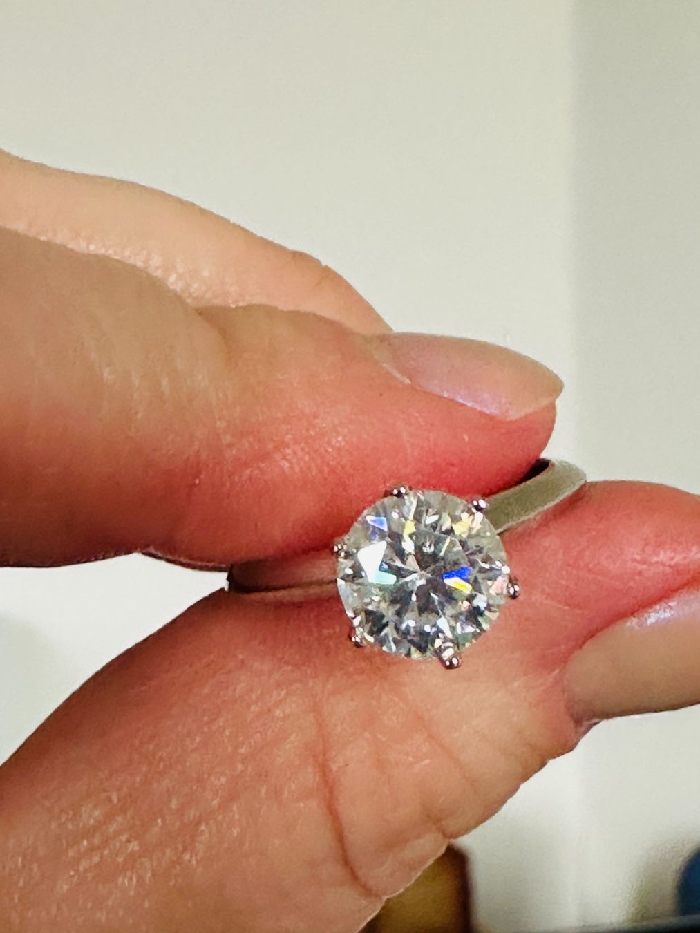 Anelli: 8MM 2CT VVS1 WHITE COLOUR Moissanite ring with Certificate – Nuovo e nell'imballaggio originale da Genève venduto da AGBERG 7