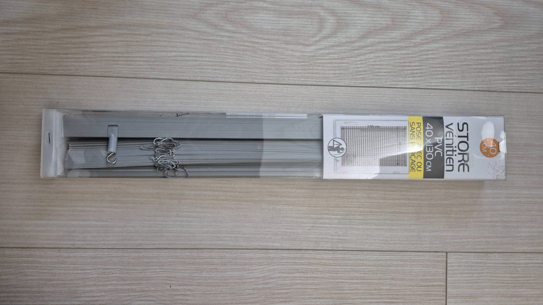 Tende: Lamellen-Vorhang 40x130cm – Nuovo e nell'imballaggio originale da Villars-sur-Glâne venduto da snacks01