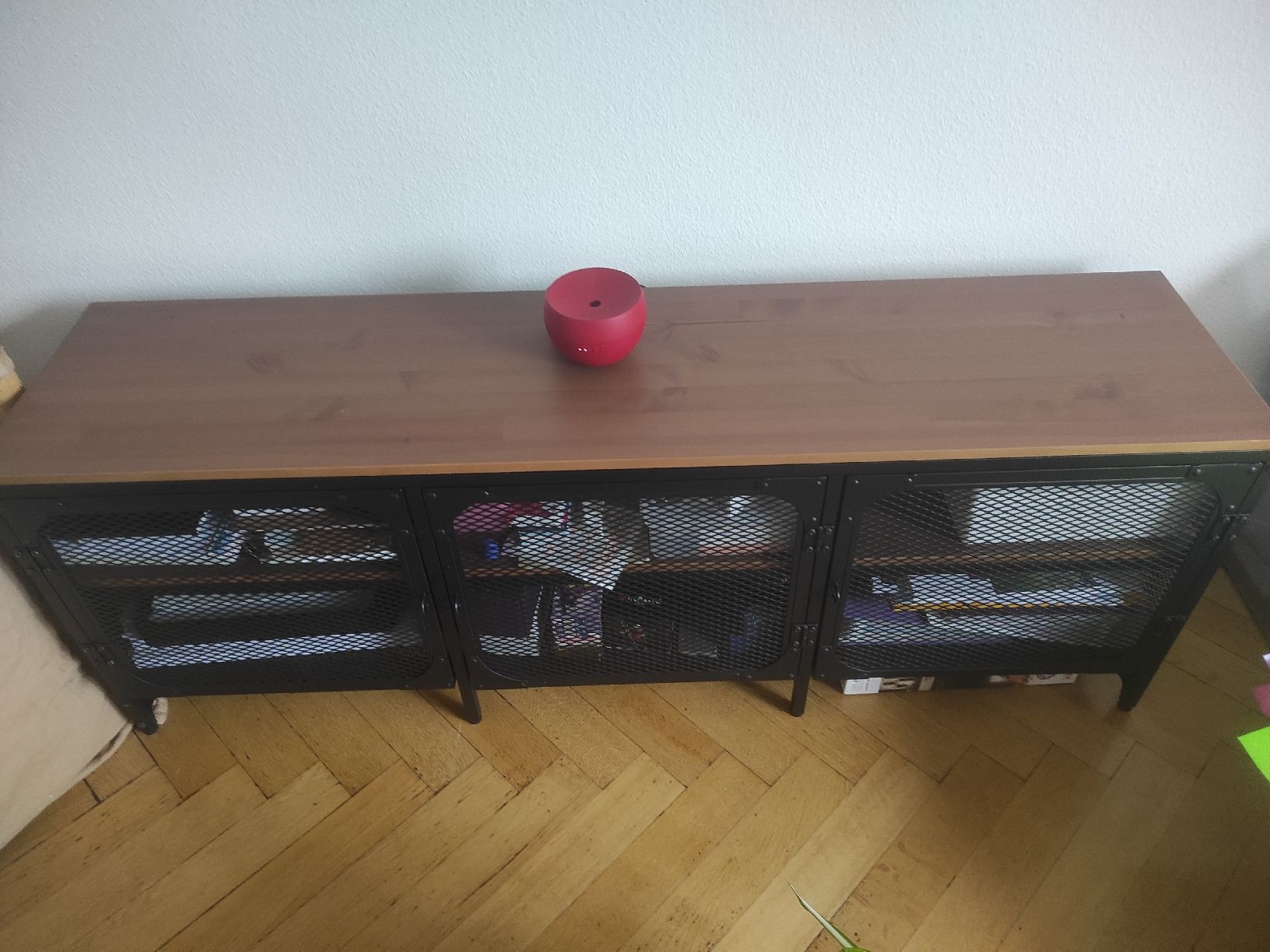 Ikea TV Möbel: Fjällbo Ikea TV bank – Gebraucht aus Basel von gnt_zv2n