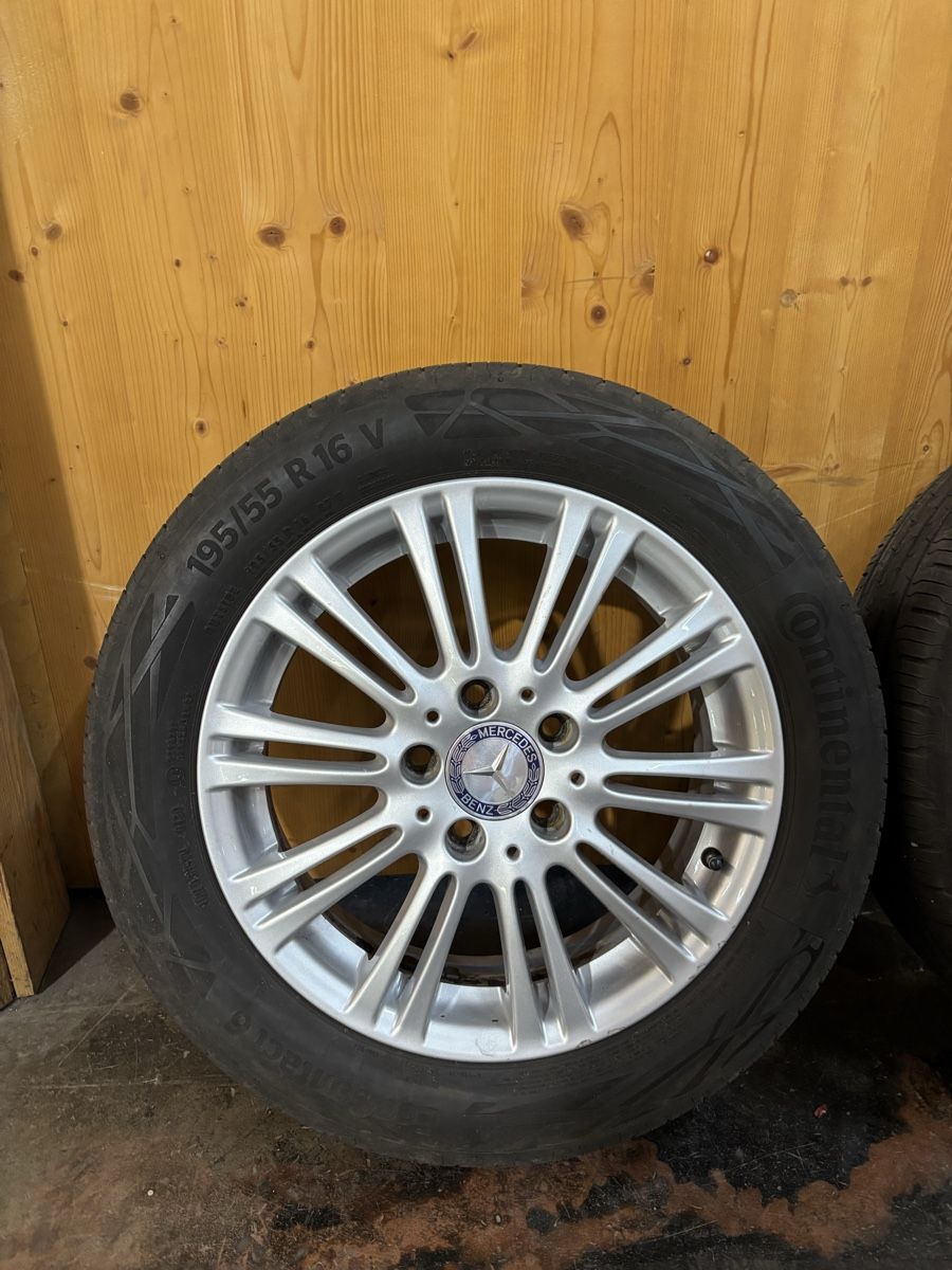 Mercedes-Benz Pneumatici & Ruote complete: Mercedes A-Klasse Sommerrad – Usato da Bretzwil venduto da Mygarage4147 1