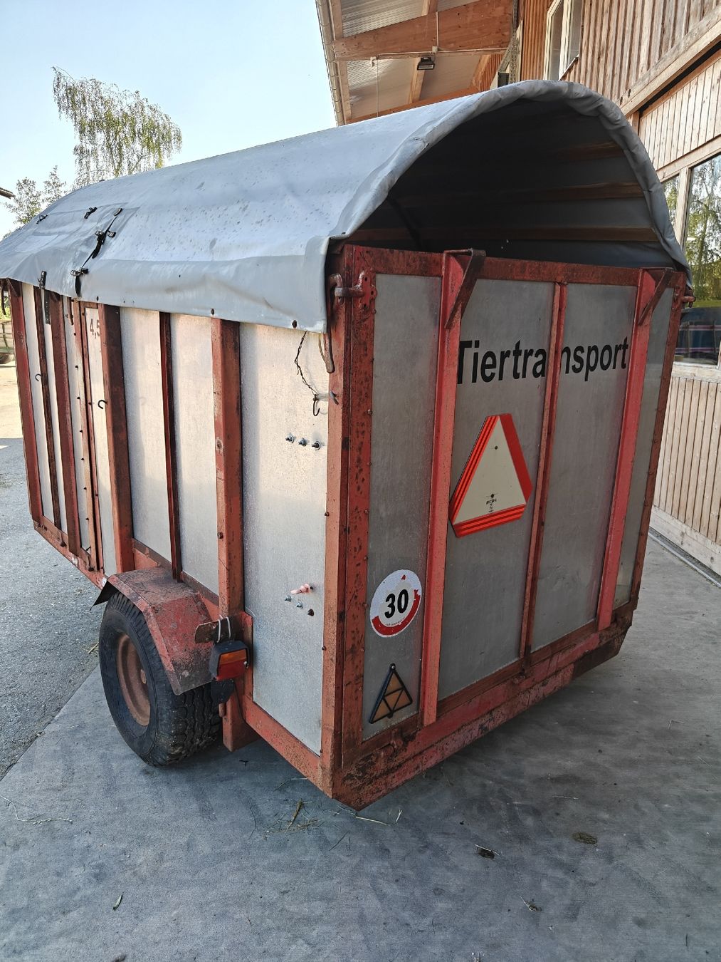 Alle Maschinen: Tier-Transportanhänger 4.5m2 gebraucht – Gebraucht aus abtwil von reggler43 1