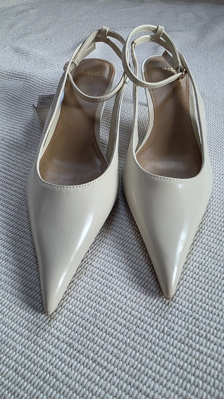 Mango Scarpe da donna: NEU Mango Pumps Beige Lack 38 – Nuovo (secondo la descrizione) da Eggerberg venduto da blumtasha 4