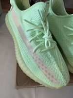Adidas Yeezy 350 V2 Glow in the Dark (Deadstock) Rare