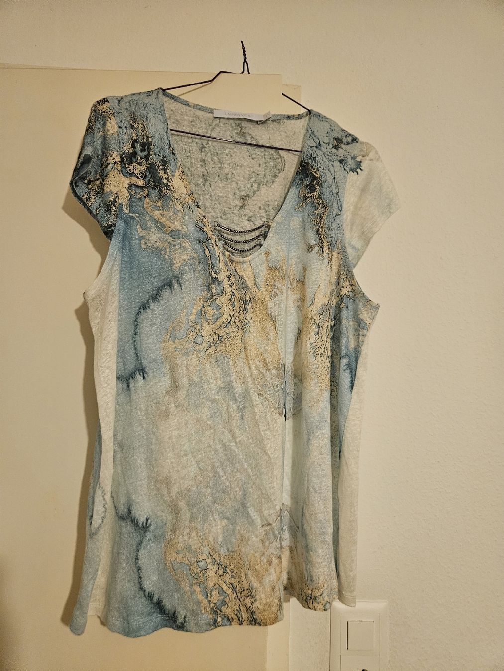 T-Shirts: Top Lauren Vidal imprimé chaînes taille L – Neu (gemäss Beschreibung) aus Mühleberg von Eliboub