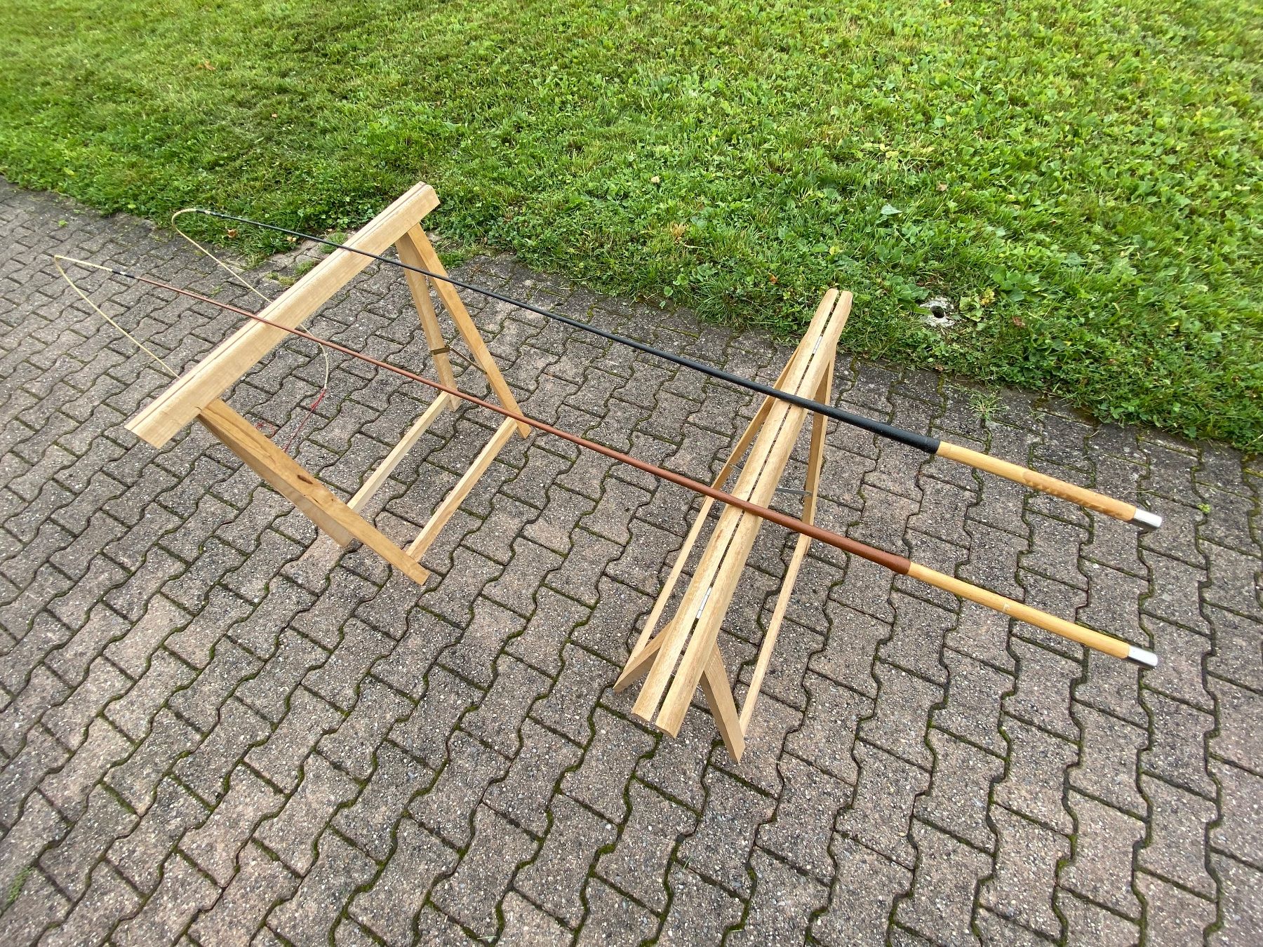 Carrozze: 2 schöne Fleck Bogenpeitschen – Usato da Feldbach venduto da Fea1