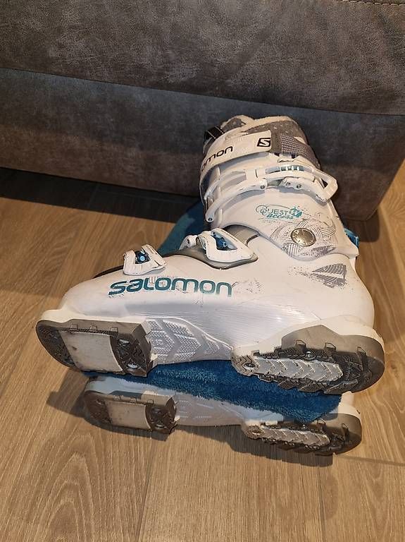 Scarpe da donna: Skischuhe Salamon Gr 40/26.0 – Usato da Brügg BE venduto da Delfin79 1