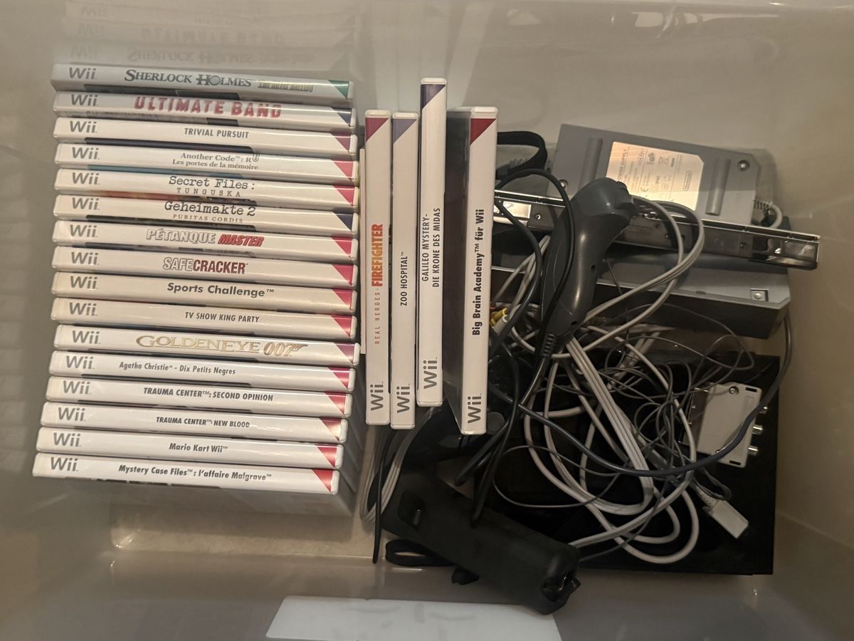 Nintendo Konsolen: Nintendo Wii + games – Gebraucht aus Cortaillod von jkl800