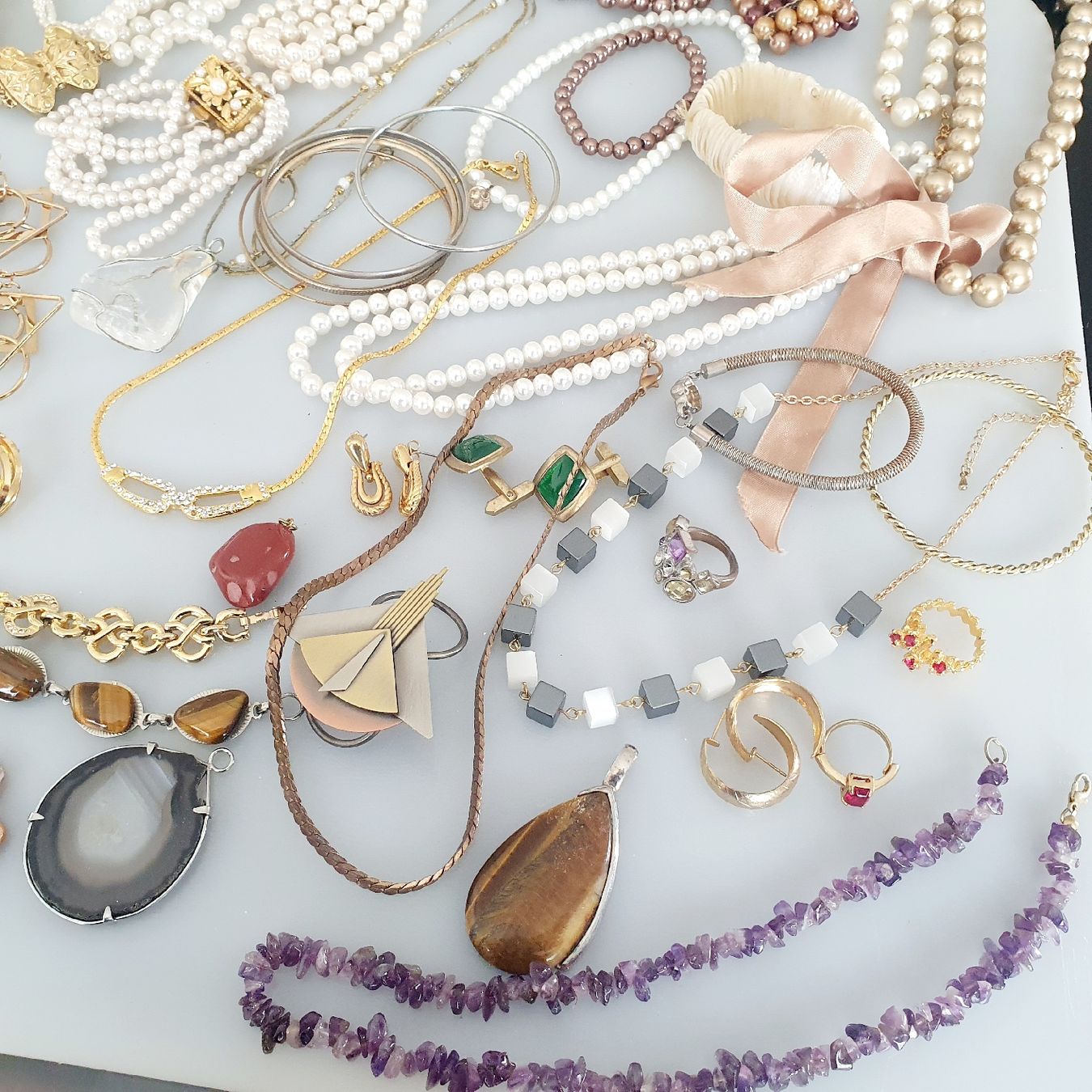 Sonstiger Schmuck: Schmuck Konvolut Modeschmuck Perlen verschiedene Teile  – Gebraucht aus Kreuzlingen von Wunderkiste123 6