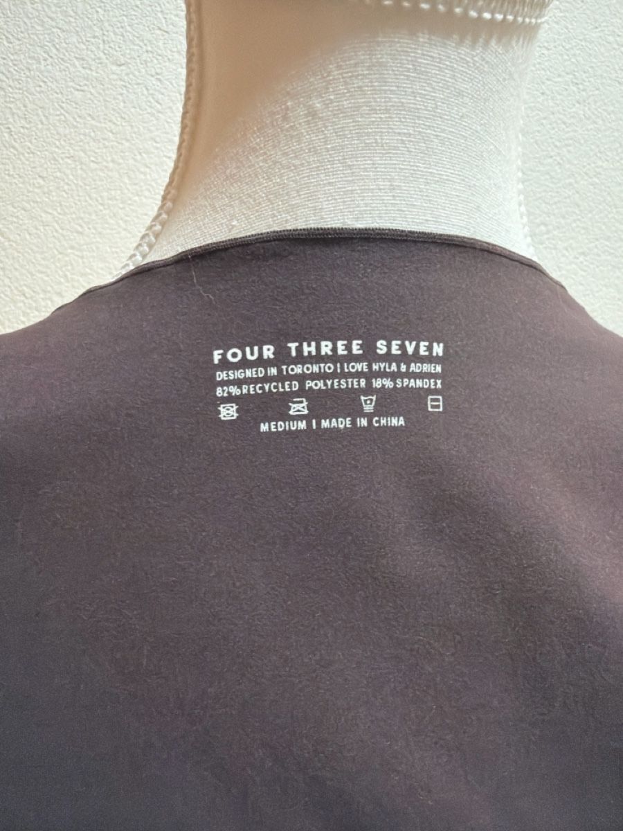 Tops: Four Three Seven Wickeloberteil, Gr. M, Langarm, Braun – Neu (gemäss Beschreibung) aus Effretikon von MaisonNade 3