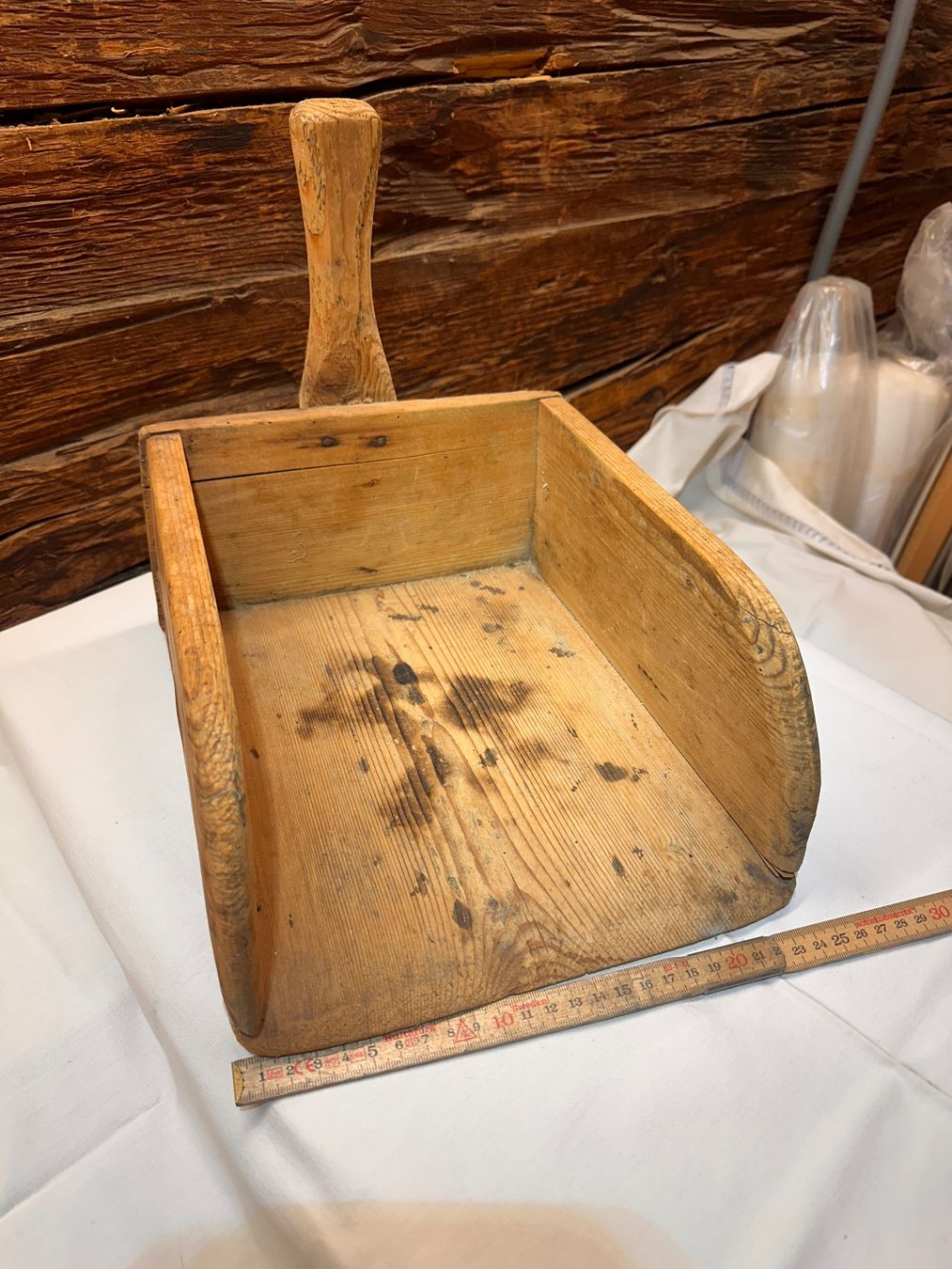 Articoli in legno: antikes Holz Schüfeli – Usato da Einsiedeln venduto da Vtec1987 1