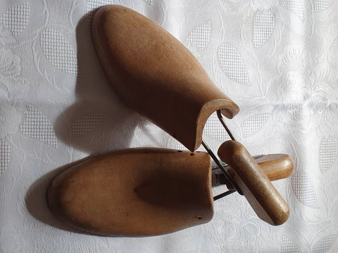 Herrenschuhe: Schuh Spanner Paar – Gebraucht aus Läufelfingen von jac_vp95