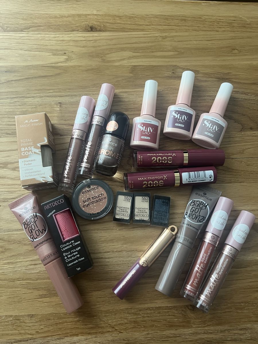 Make-up: Make-up Set inkl. Nagellack – Neu (gemäss Beschreibung) aus Niederlenz von amina__ 1