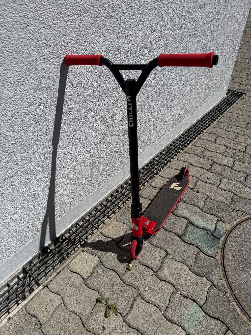 Chilli Kickboard: Chilli Pro Scooter 5000 - Black/Red – Usato da Lachen SZ venduto da Spinout77 1