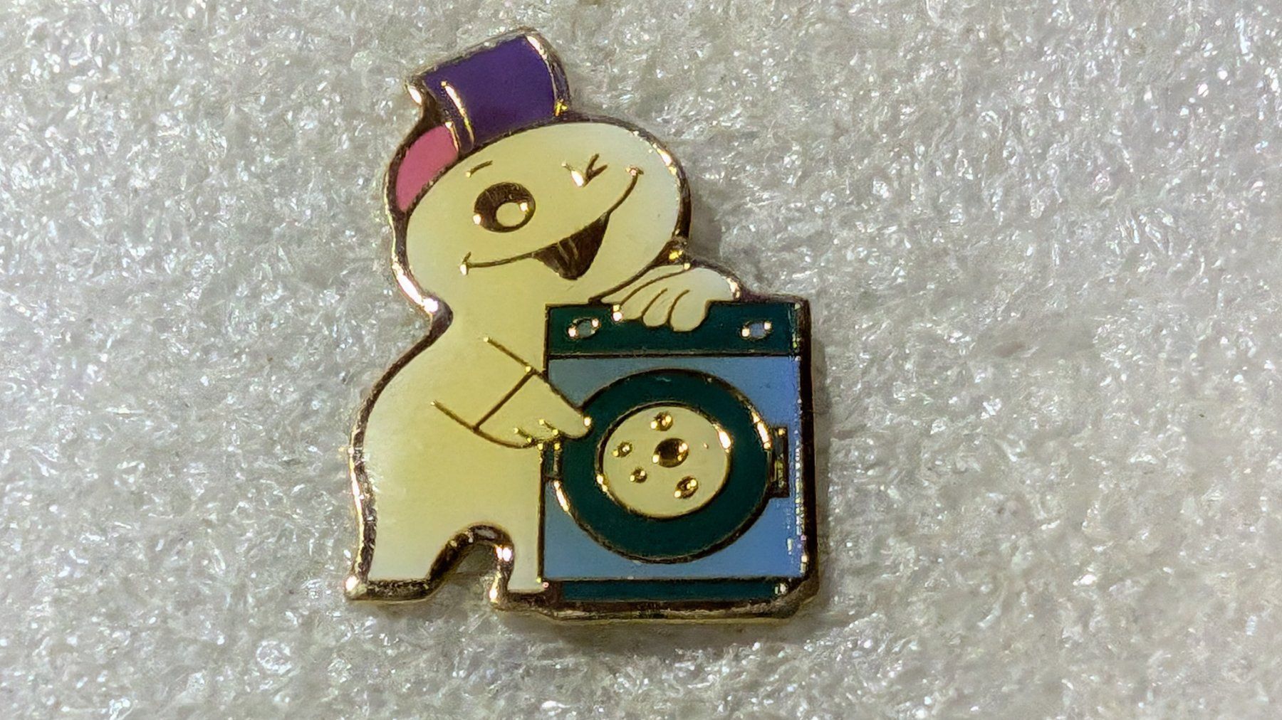Placchette & Badge: Ansteckpin 167: Maga Bio – Usato da Oppligen venduto da Pin-Fall-Shop