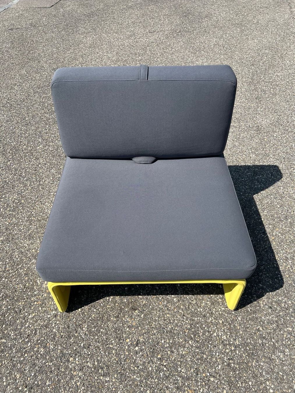 Fermob Sofas: 064 FERMOB Bellevie 1-Sitzer Sofa – Gebraucht aus Wangen an der Aare von TBYN 3